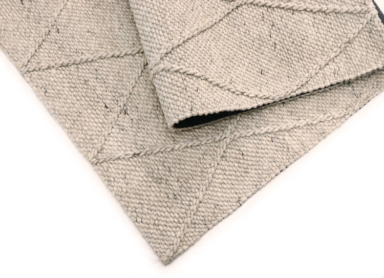 Hallie rug in Steel – view 4