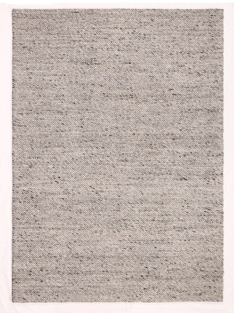 Bela rug in Grey – full rug view