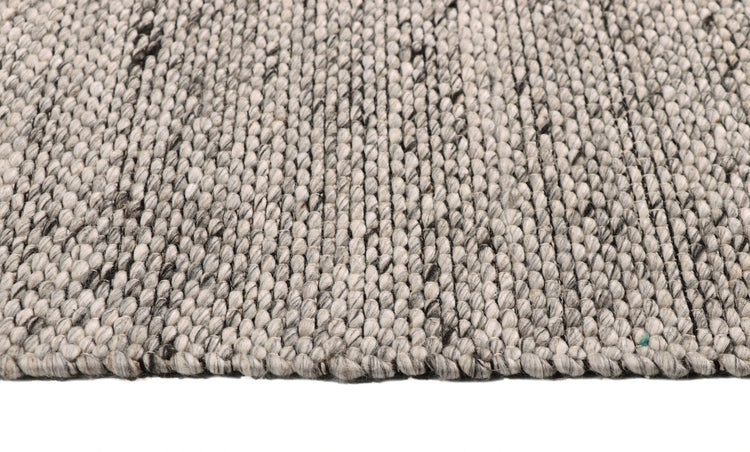 Bela rug in Grey – view 2
