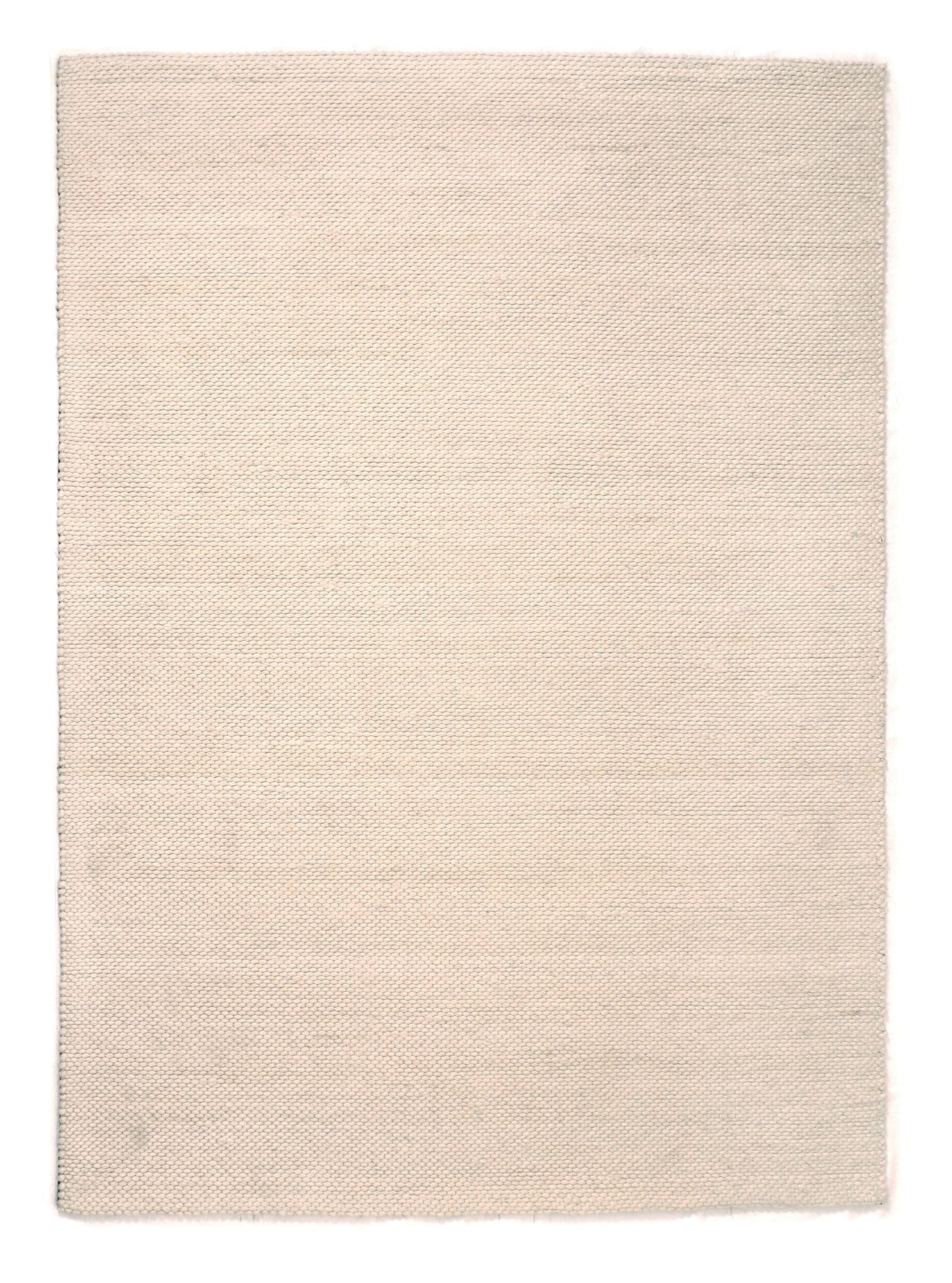 Bela rug in White – full rug view