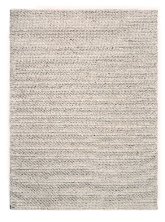 Choti rug in Steel – full rug view