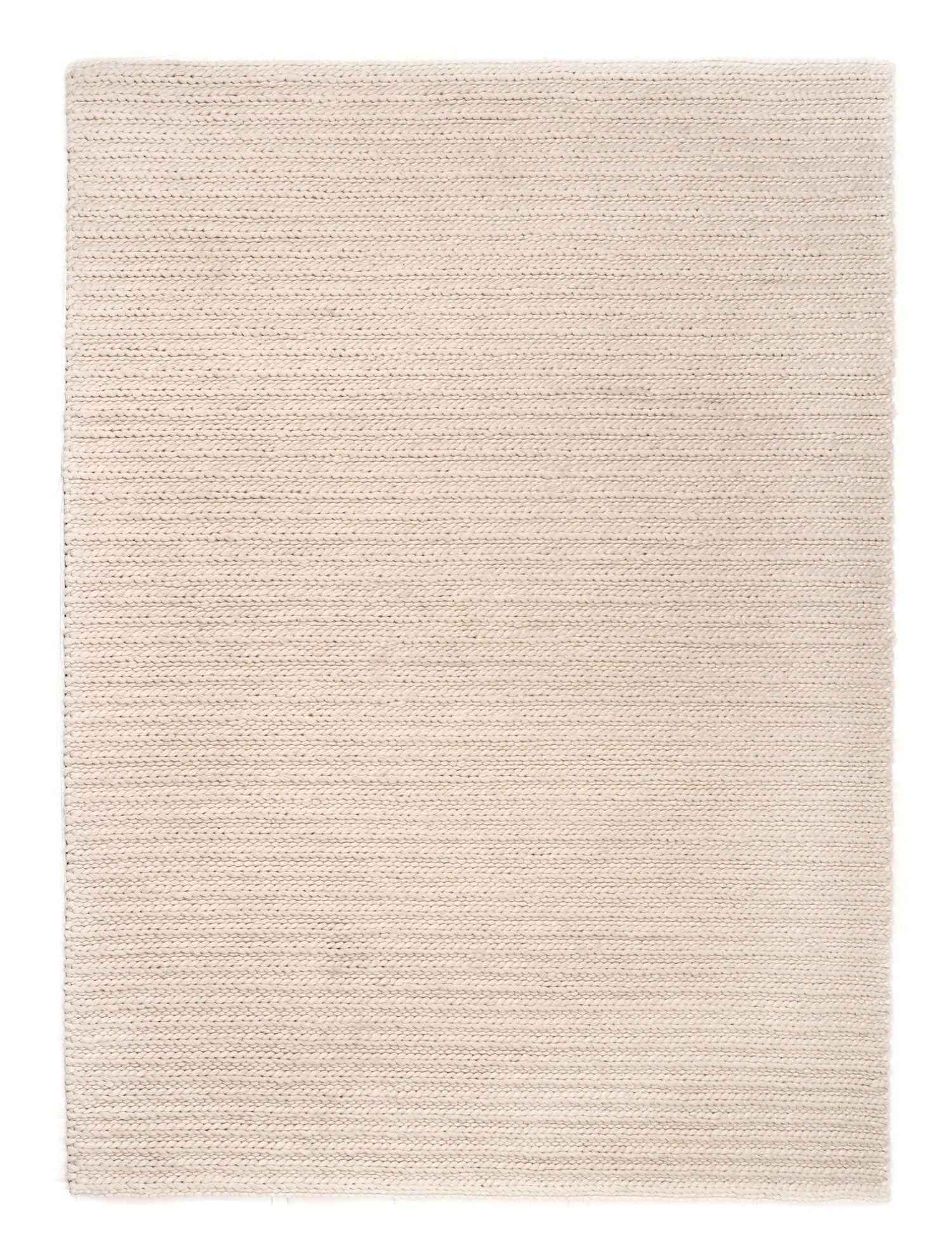 Choti rug in White – full rug view