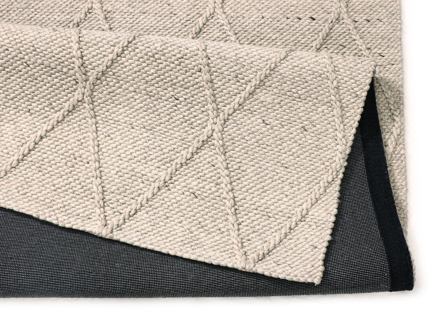 Hallie rug in Steel – view 3