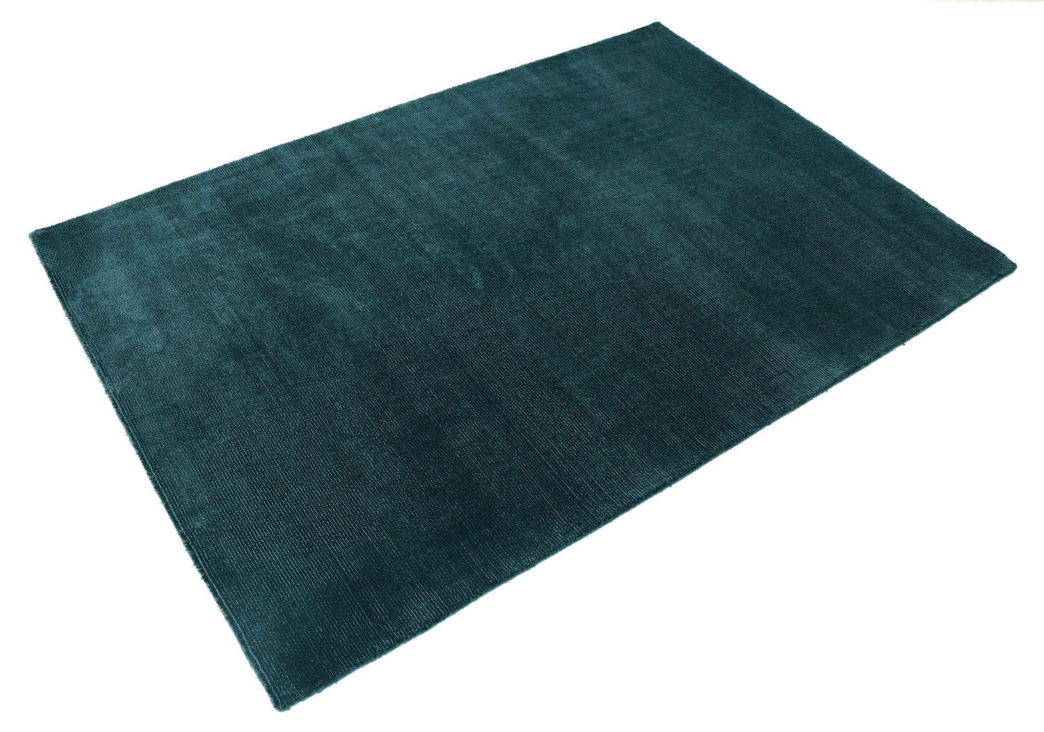 Kaliah rug in Petrol – view 1