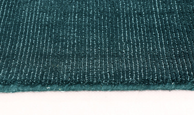 Kaliah rug in Petrol – view 2