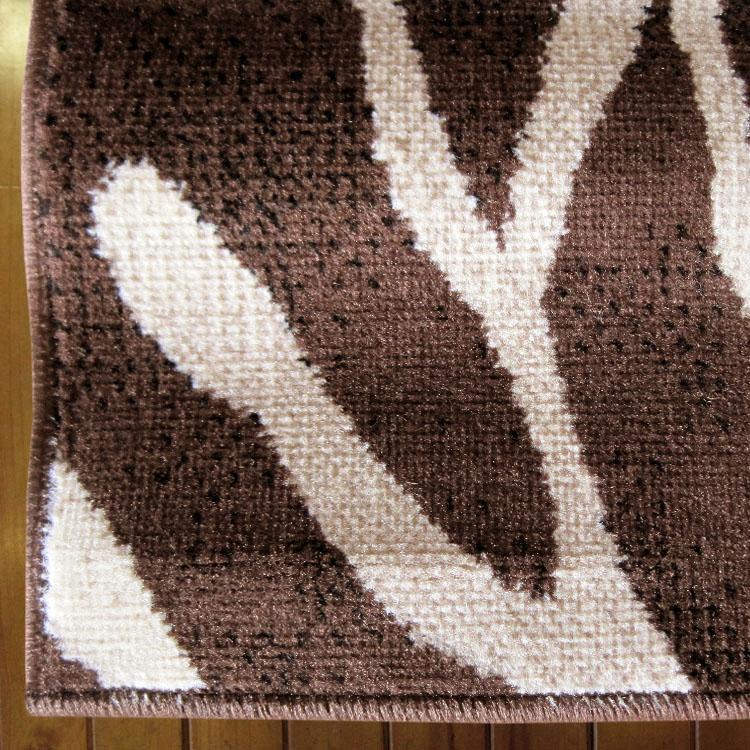 Ruby 2116 Brown Hallway Runner